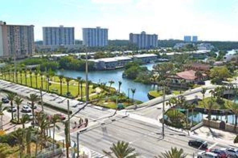 Comprar apartamento en Oceania 1 818