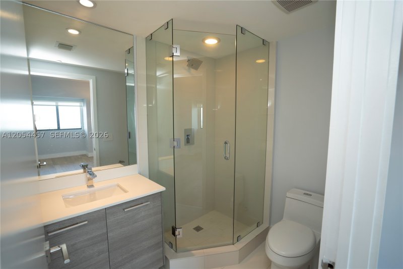 Condo for sale at Paraiso Bay Miami 4104