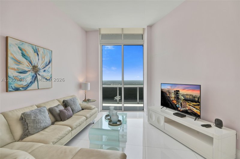 Apartment for rent at Trump Tower One 4305