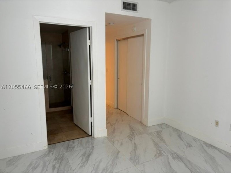 Condo for sale at Avenue on Brickell 1050 Tower 1520