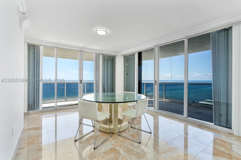 Condo for sale at Sands Pointe 1207