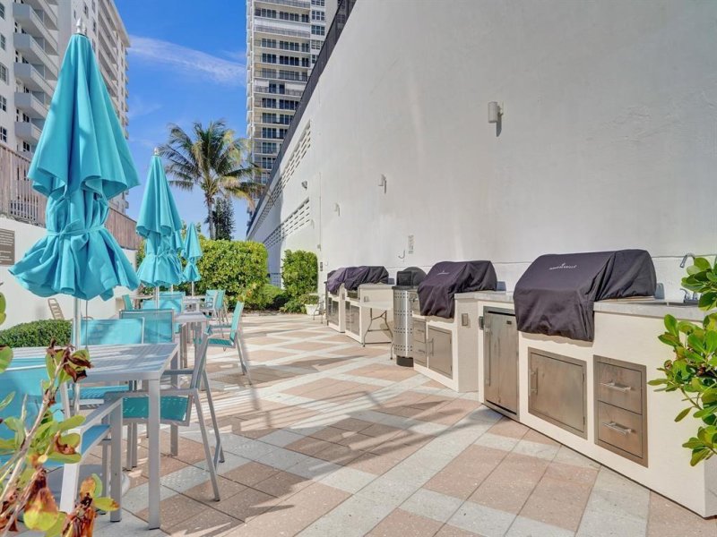Condo for sale at Plaza South 12k