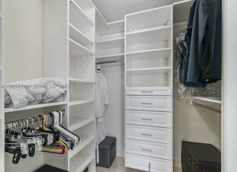 Aluguel de apartamento no St Tropez 1-1801