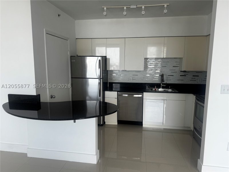 Apartment for rent at Waverly 2105
