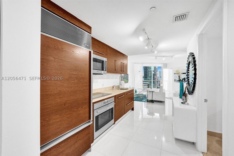 Apartment for rent at Icon Brickell Tower I 2708