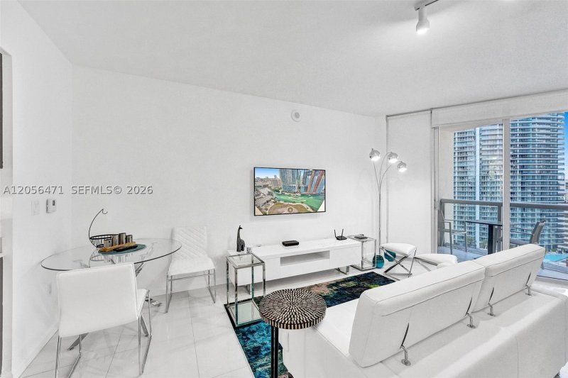 Apartment for rent at Icon Brickell Tower I 2708