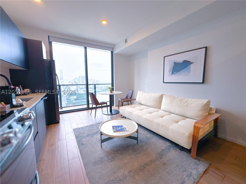 Comprar apartamento en The Elser Hotel and Residences 2007