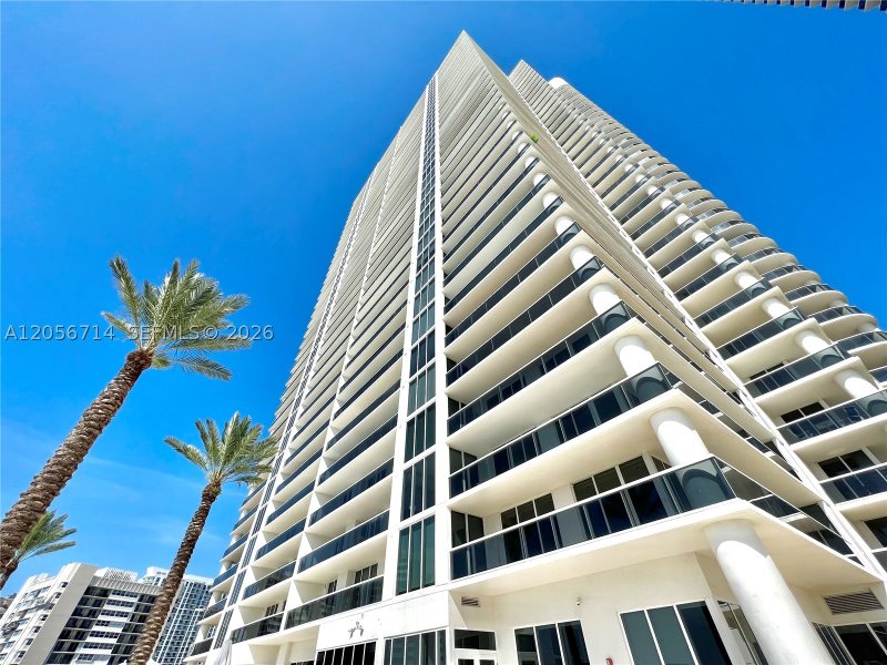 Apartment for rent at Beach Club One 2204