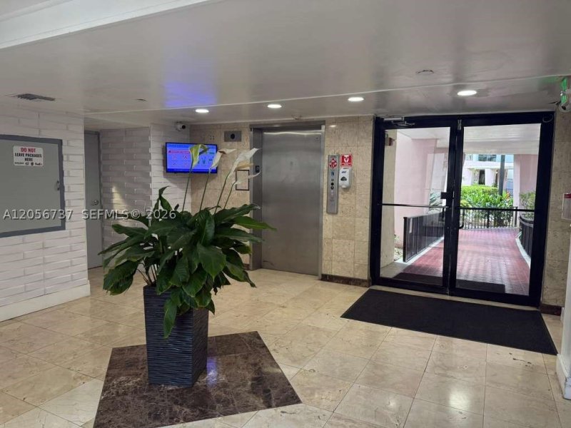 Condo for sale at Plaza of the Americas 709