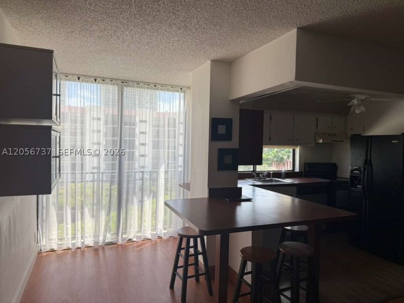 Condo for sale at Plaza of the Americas 709