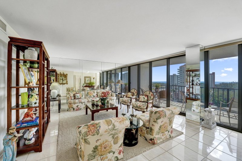 Condo for sale at The Corinthian 10E