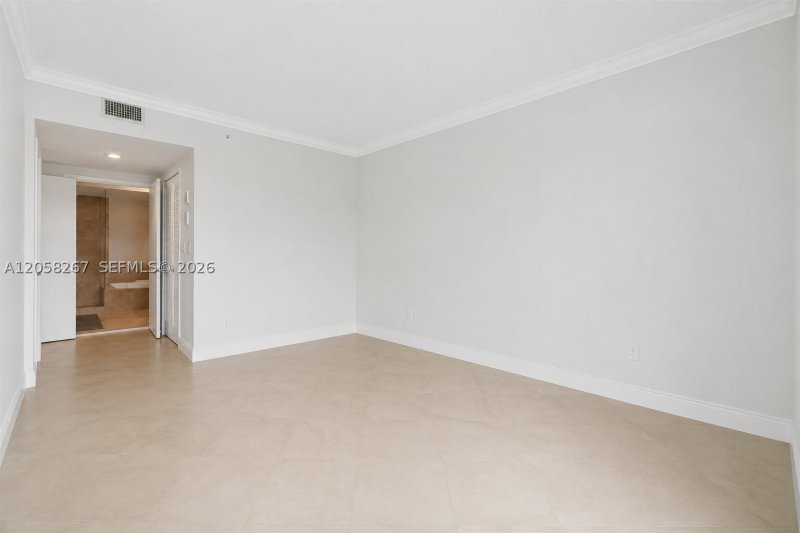 Comprar apartamento no Emerald Brickell 1203