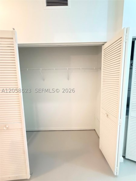 Apartment for rent at Vizcayne Everglades On The Bay 250