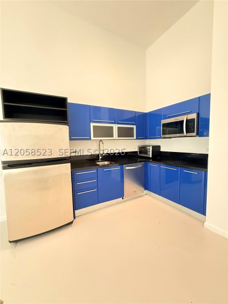 Apartment for rent at Vizcayne Everglades On The Bay 250