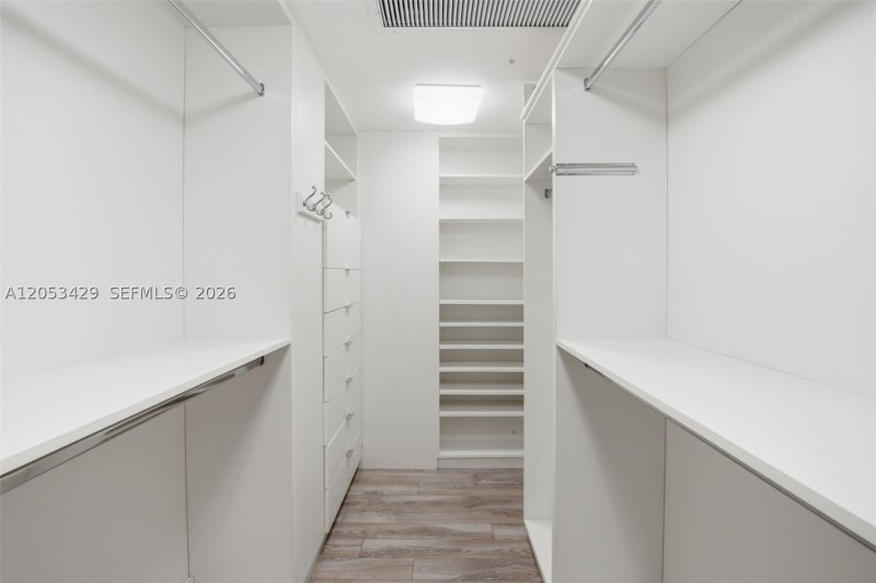 Comprar apartamento en Gables Waterway Towers 225