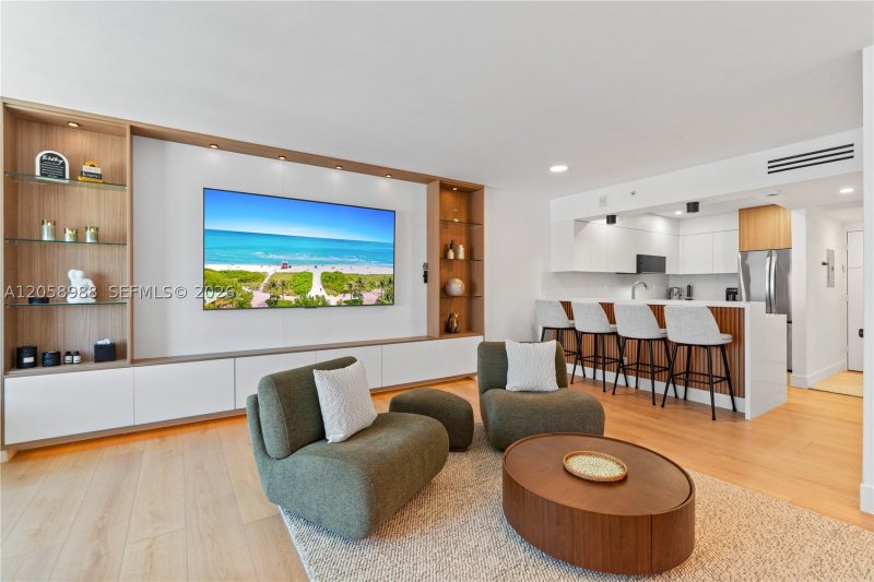 The Wave Condo Apt #1403