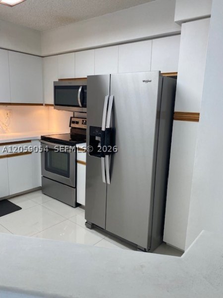 Condo for sale at Mystic Pointe 600 1910