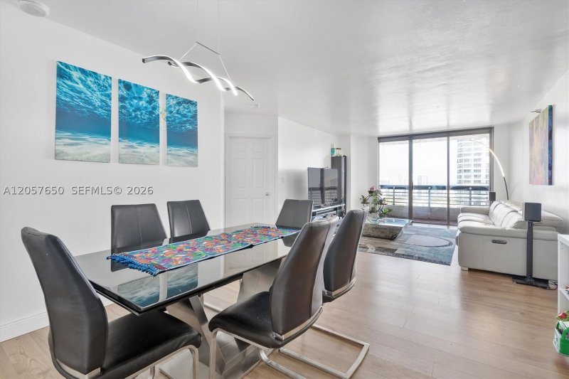 Alquiler de apartamento en Mystic Pointe 500 2907