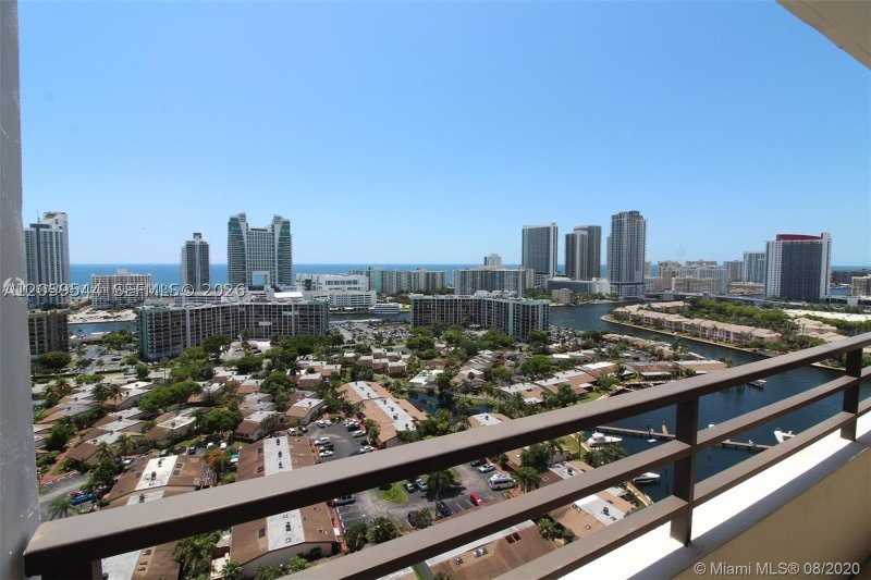 Apartment for rent at Olympus Condo 1804