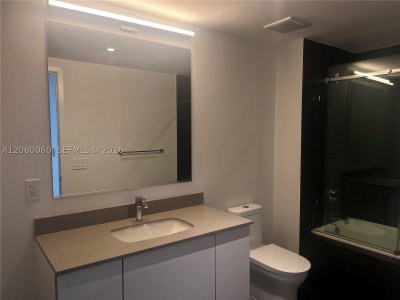 Canvas Apt #1219