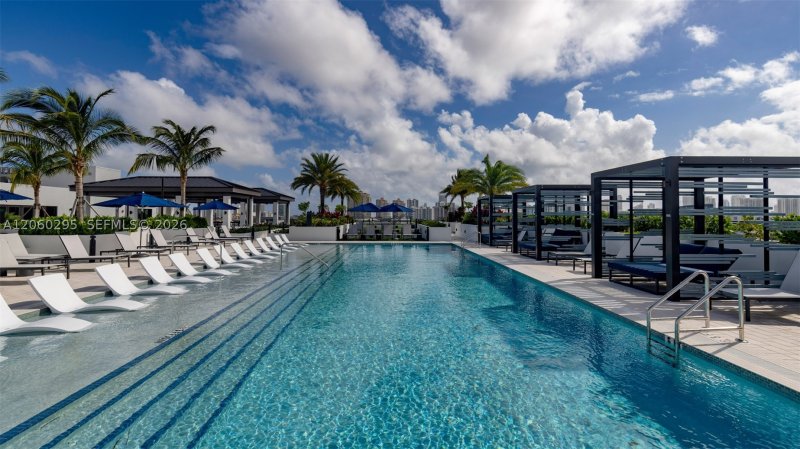 Alquiler de apartamento en Vida at the Point 413