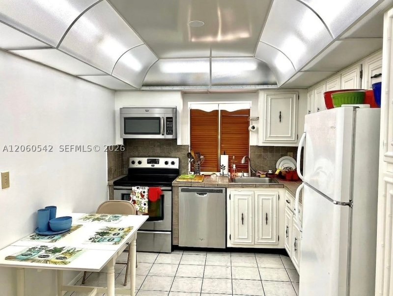 Apartment for rent at Oceanview Park 222
