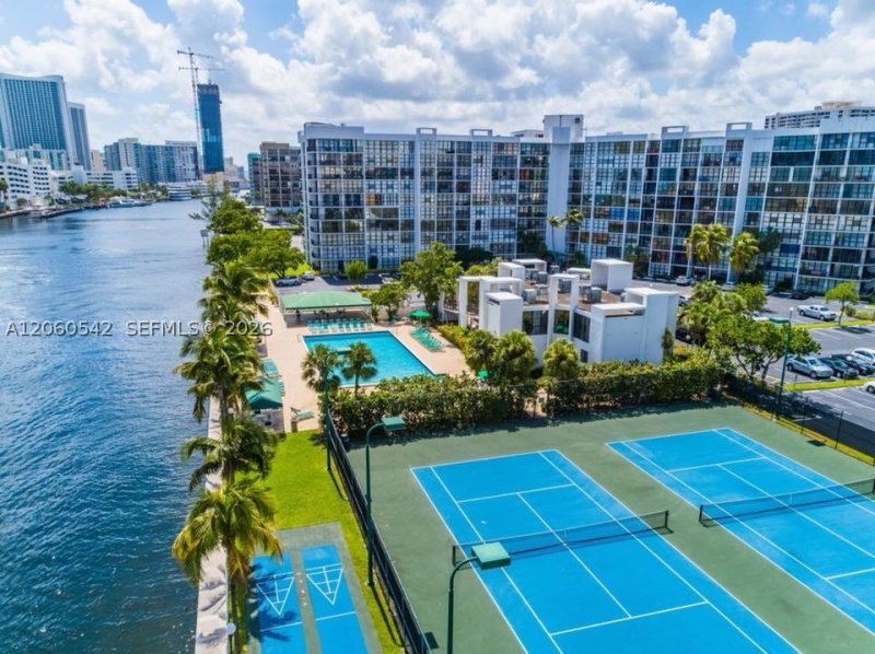 Apartment for rent at Oceanview Park 222
