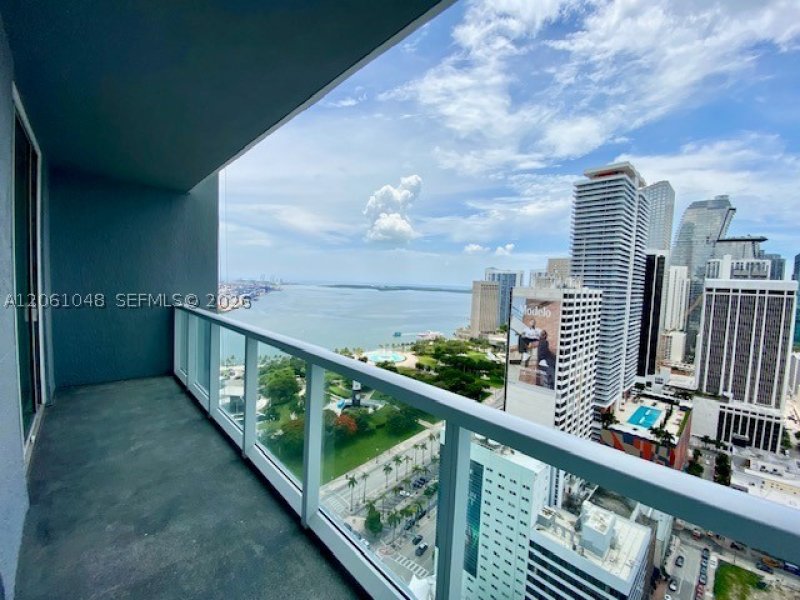 Apartment for rent at Vizcayne Everglades On The Bay 3307