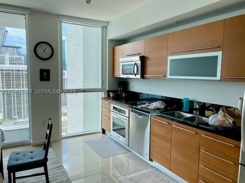 Apartment for rent at Vizcayne Everglades On The Bay 3307