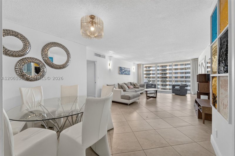 Condo for sale at Parker Plaza Estates 723