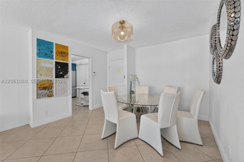 Condo for sale at Parker Plaza Estates 723
