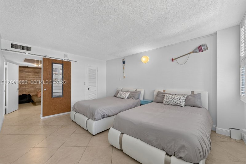 Condo for sale at Parker Plaza Estates 723