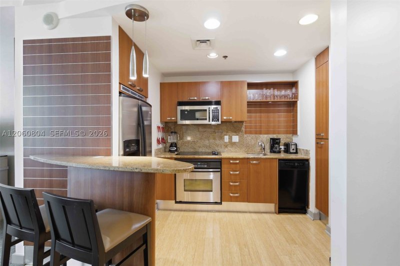 Property photo # 9
