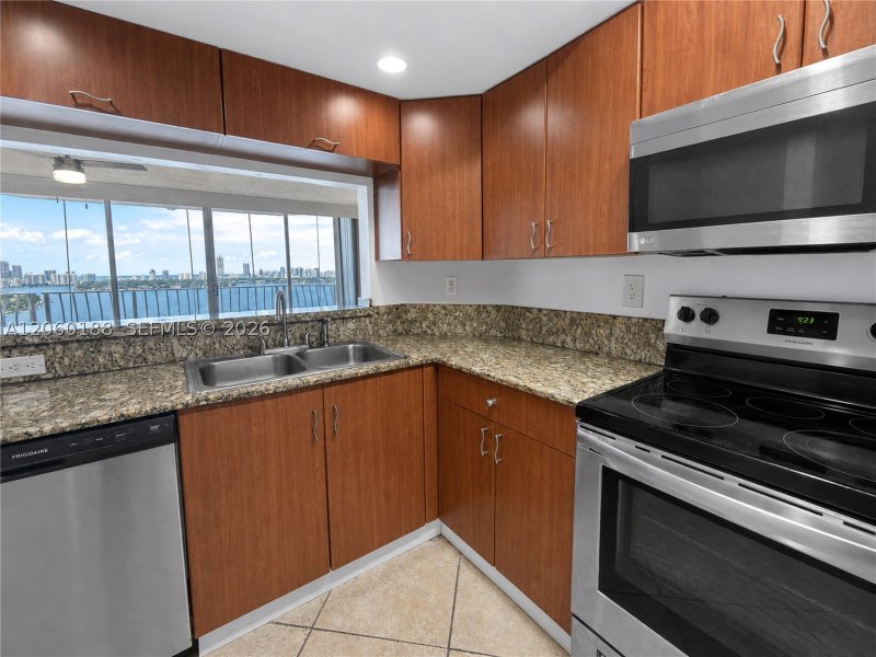 Property photo # 7