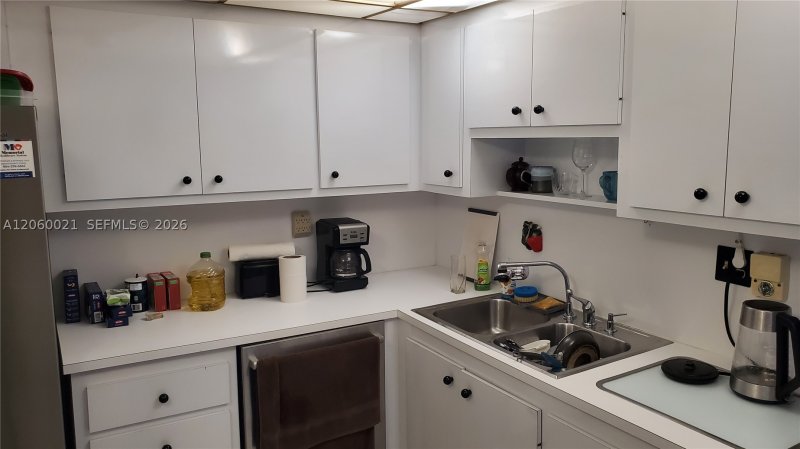 Condo for sale at Plaza Towers North 1103