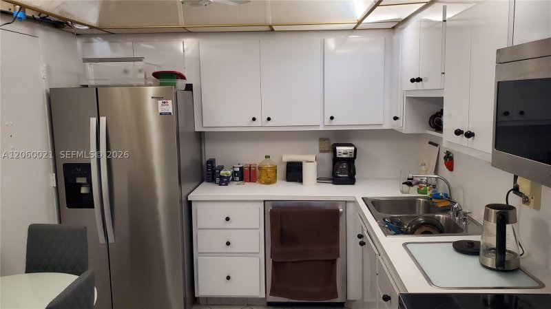 Condo for sale at Plaza Towers North 1103