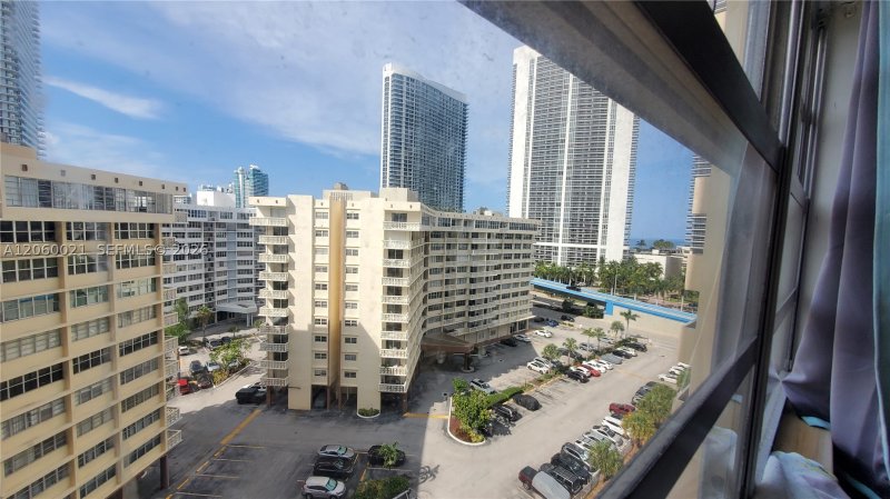 Plaza Towers North Apt #1103
