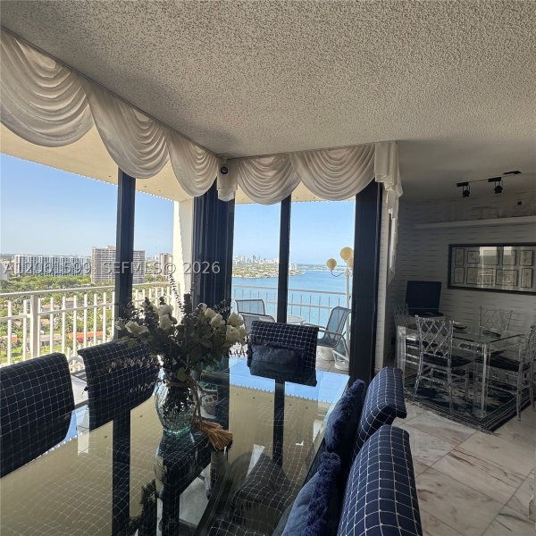Alquiler de apartamento en Towers of Quayside 4 2107