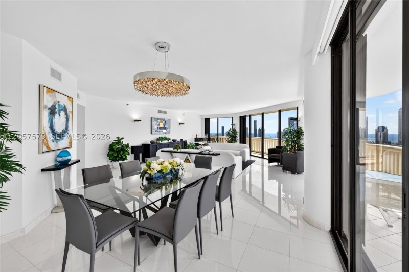 Comprar apartamento no 3000 Williams Island 2506