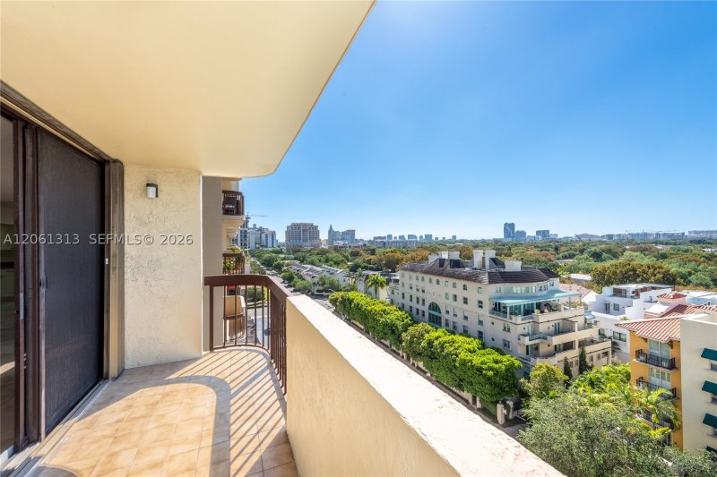 Comprar apartamento en Biltmore II 1014