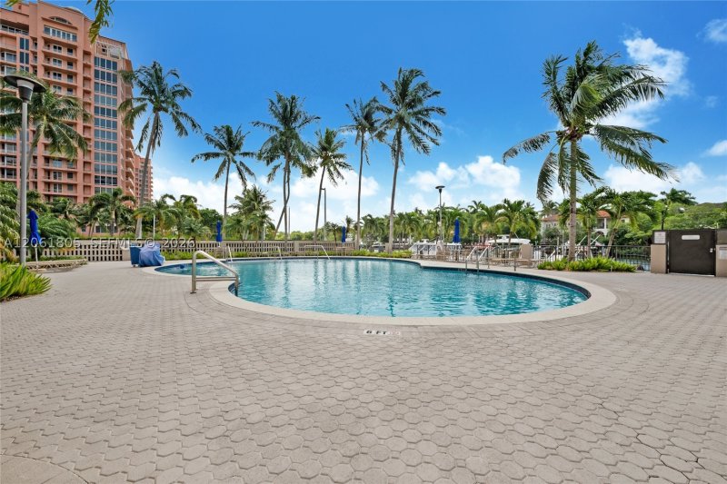 Comprar apartamento en Gables Waterway Towers 501