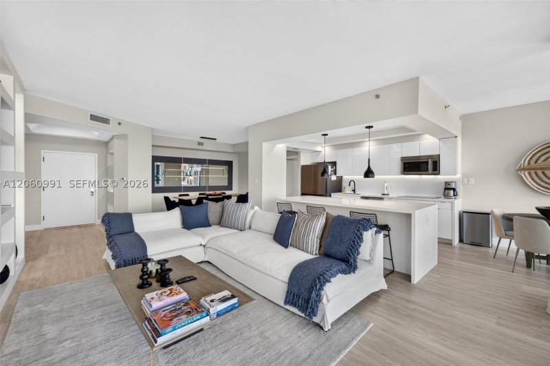 Comprar apartamento no 2000 Williams Island 3010