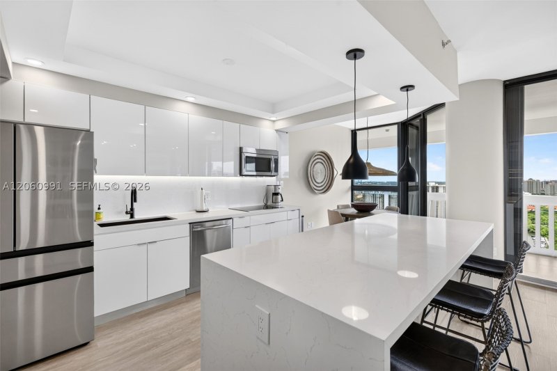 Comprar apartamento no 2000 Williams Island 3010