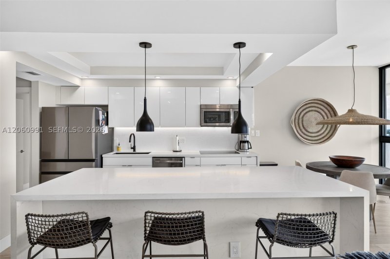 Comprar apartamento no 2000 Williams Island 3010