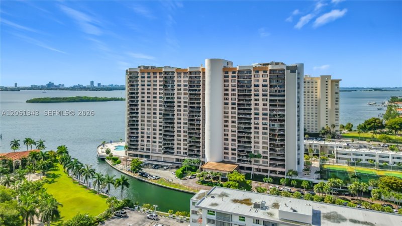 Comprar apartamento en The Cricket Club 1508
