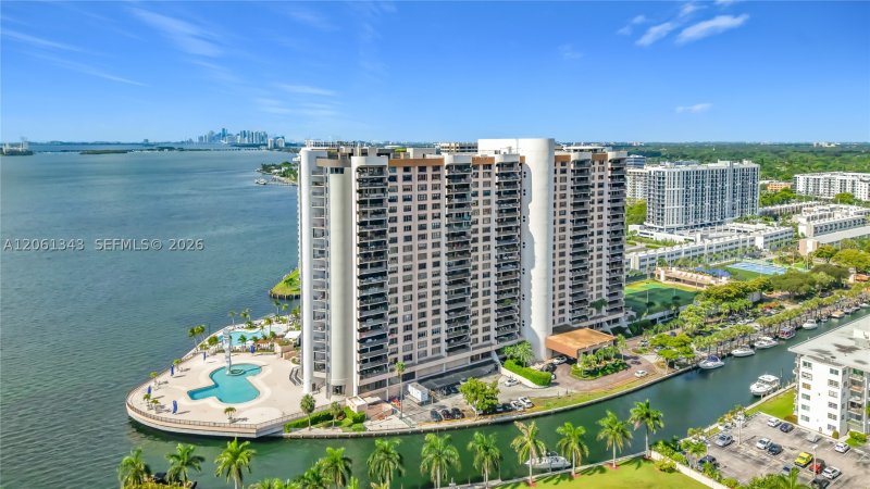 Comprar apartamento en The Cricket Club 1508