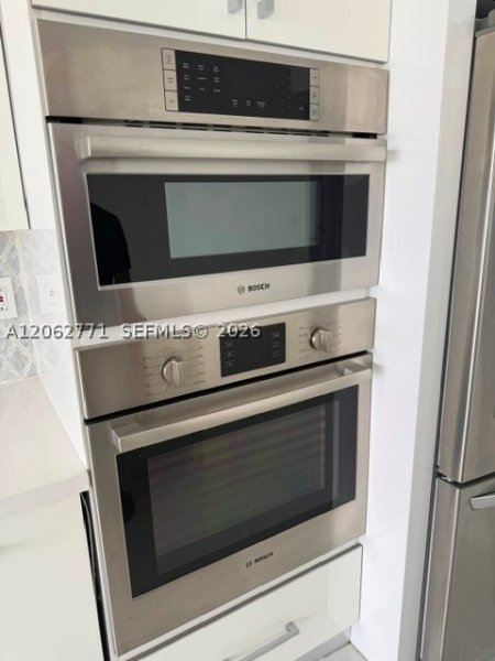 Comprar apartamento no Turnberry Isle 24B