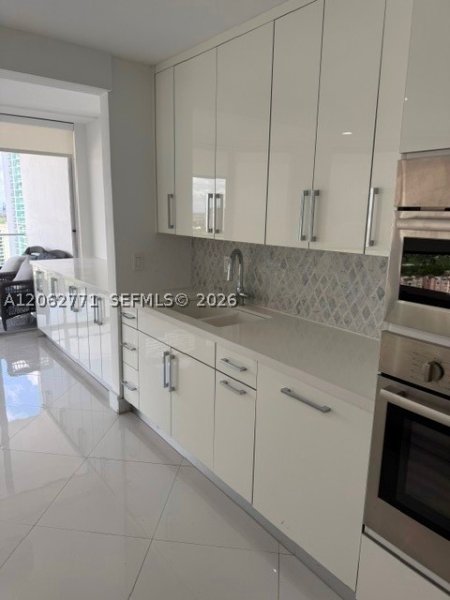 Comprar apartamento no Turnberry Isle 24B