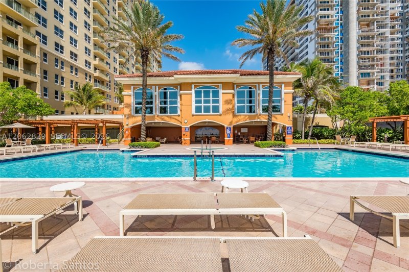 Apartment for rent at 2080 Ocean Drive 804