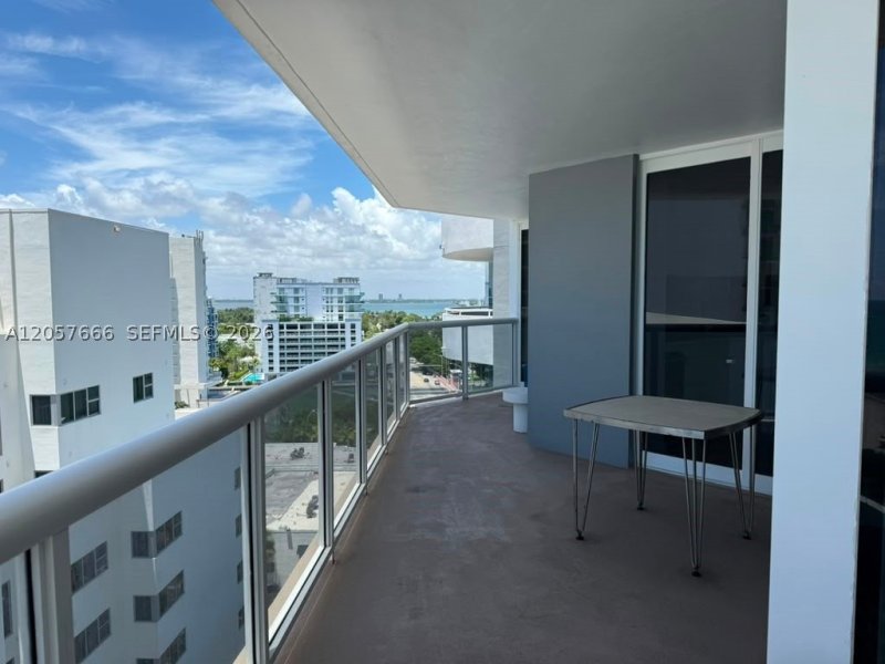 Condo for sale at La Gorce Palace 1504